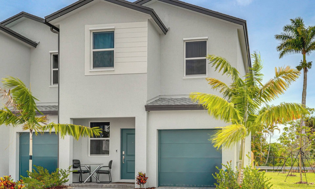 Florida City House | Epic Everglades & Florida Keys Adventure Basecamp