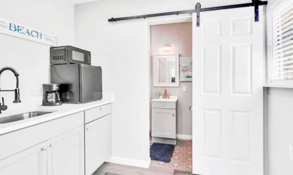 Jacksonville Beach House | Escape to the ultimate beach vacation at The Palm Tree Bliss Beach Bungalow!