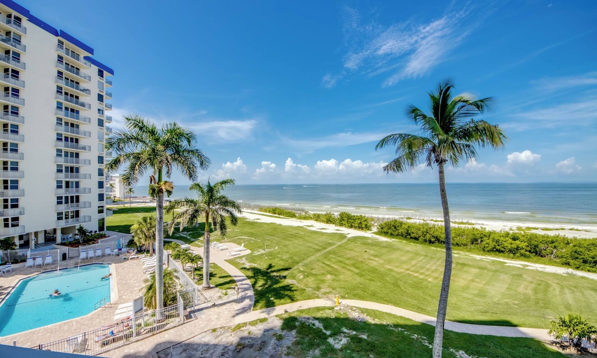 South Island Condo | Estero Beach & Tennis Club #306A - Beachfront Condo with Balcony!
