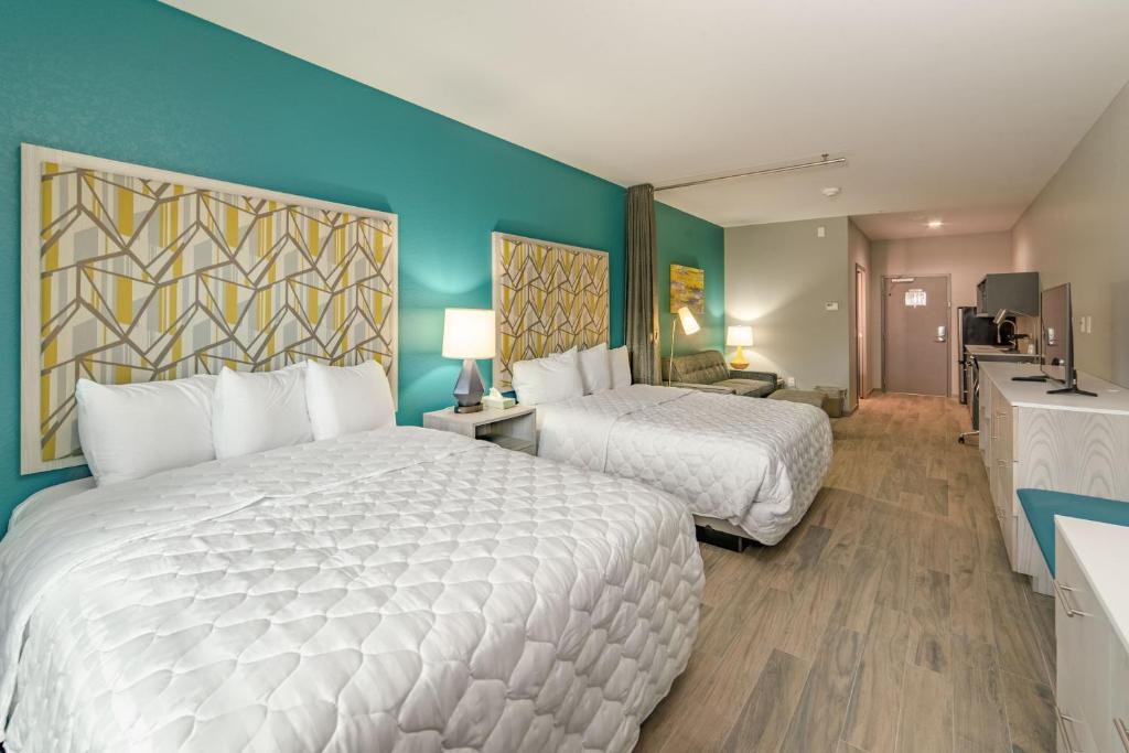 Everglades City Hotel | Everglades Adventures Hotel Suites by Ivey House