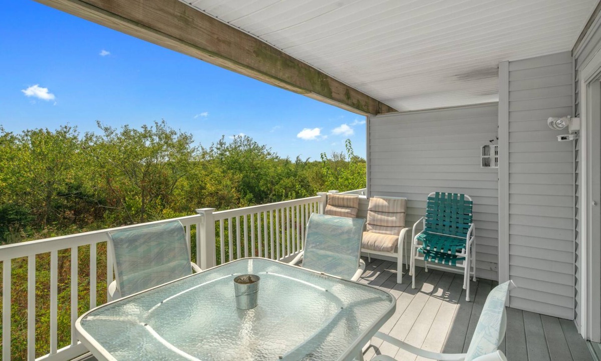 Southend House | EXCLUSIVE OCEANFRONT LUXURY PRIVATE RESIDENCE