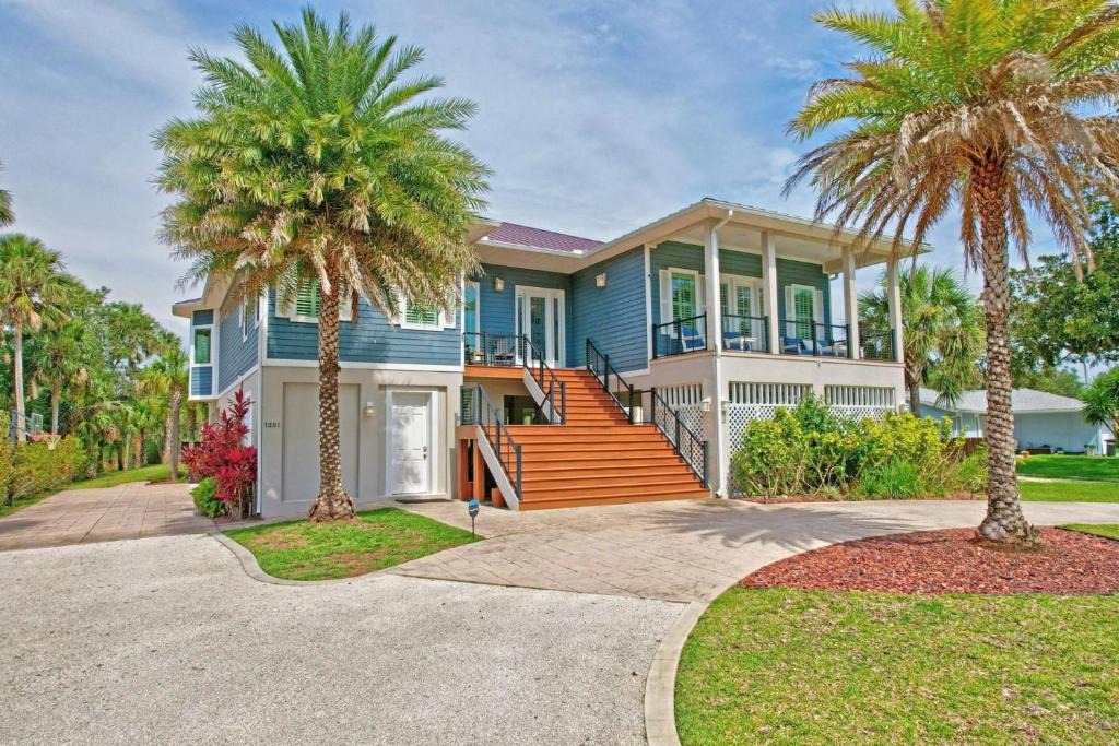 Flagler Beach House | Exquisite Resort Style Pool Home - Lambert Ave - Flagler Beach