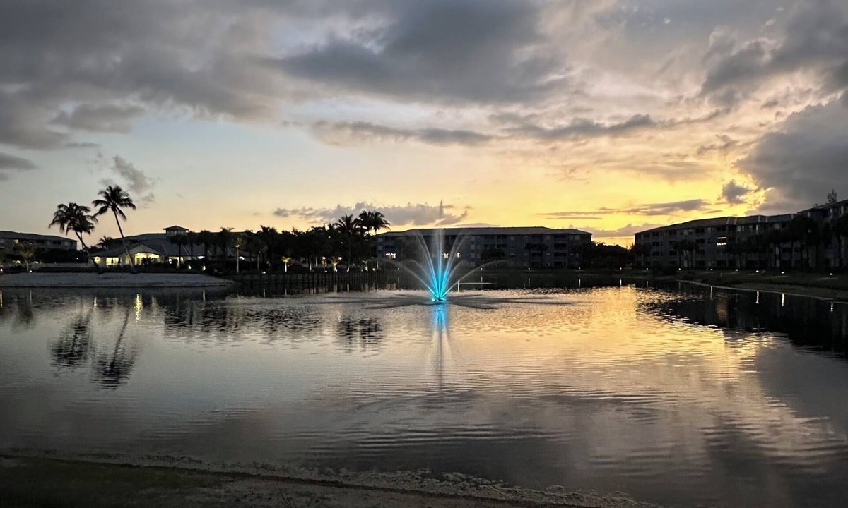 Biggar Condo | Exquisite & Updated 2-bedroom condo located quaint Fort Myers. Ideally Located!
