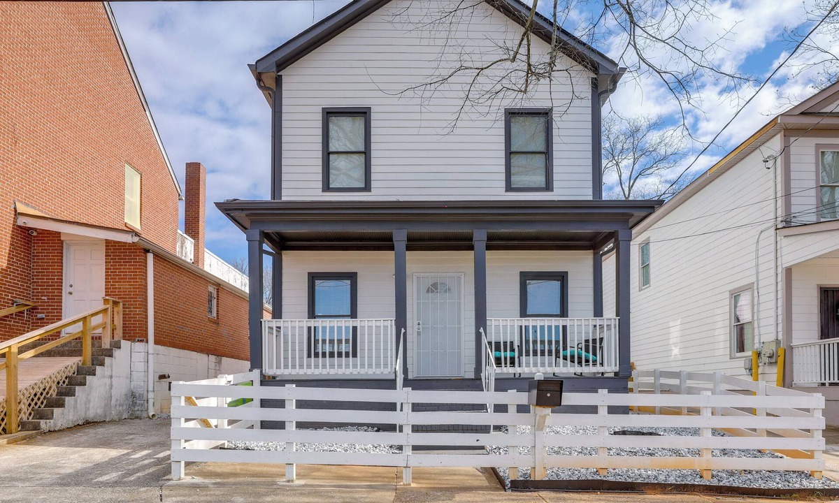 Mechanicsville House | Extended Stay Near Int’l Soccer! ATL Home w/Yard
