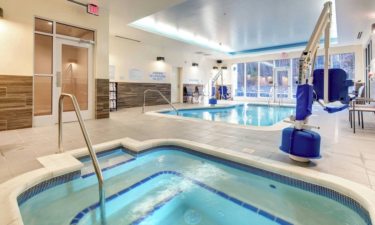 Asheville Hotel | Fairfield Inn & Suites by Marriott Asheville Tunnel Road