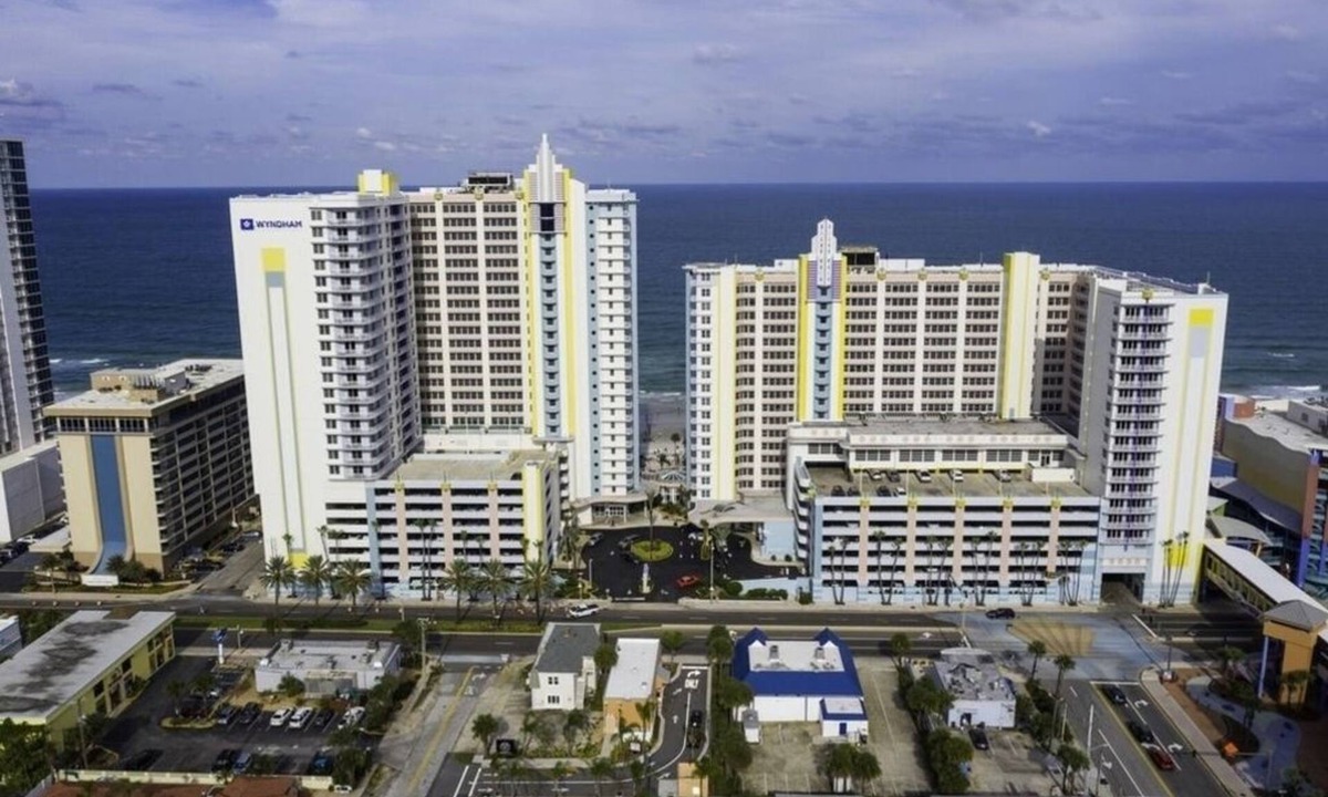Brush - Stewarts Condo | Fall Specials Just Released - Oceanfront Private Balcony