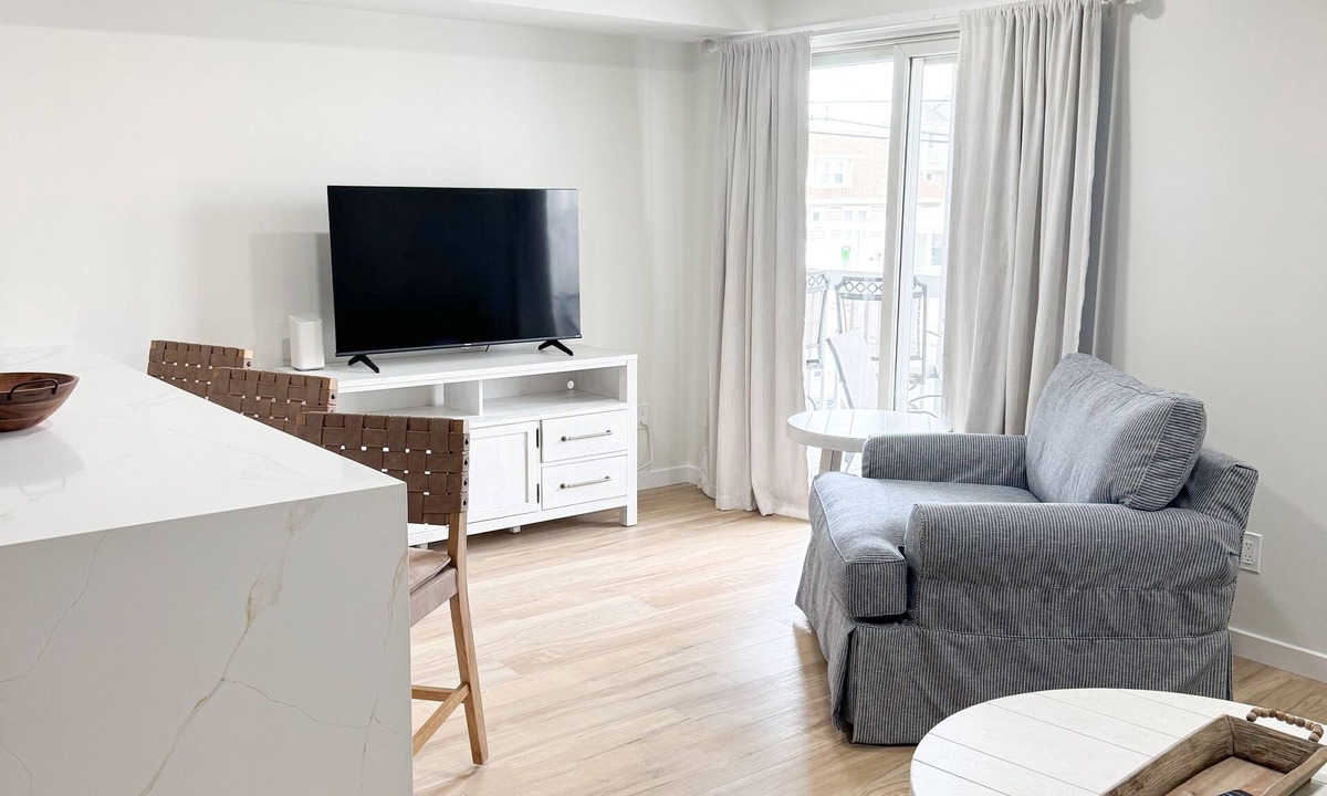 North Wildwood Condo | Family Friendly 3bdrm condo 2 Blocks from Boardwalk and Beach in North Wildwood