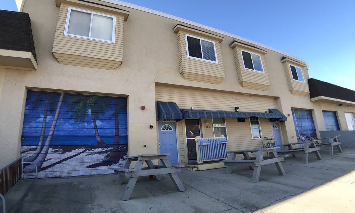 Wildwood Condo | Fantastic Economical Wildwood Retreat Accepting 2 Night Stays!