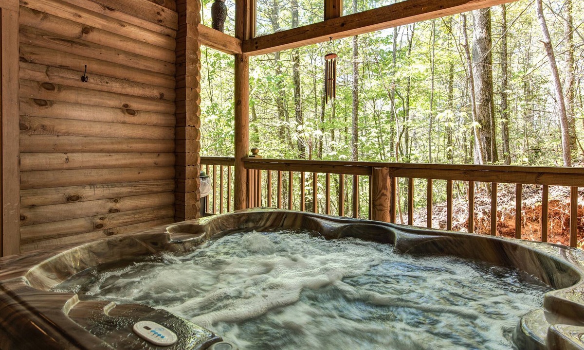Gatlinburg - Pigeon Forge Cabin | Fawn Cabin by Jackson Mountain Rentals