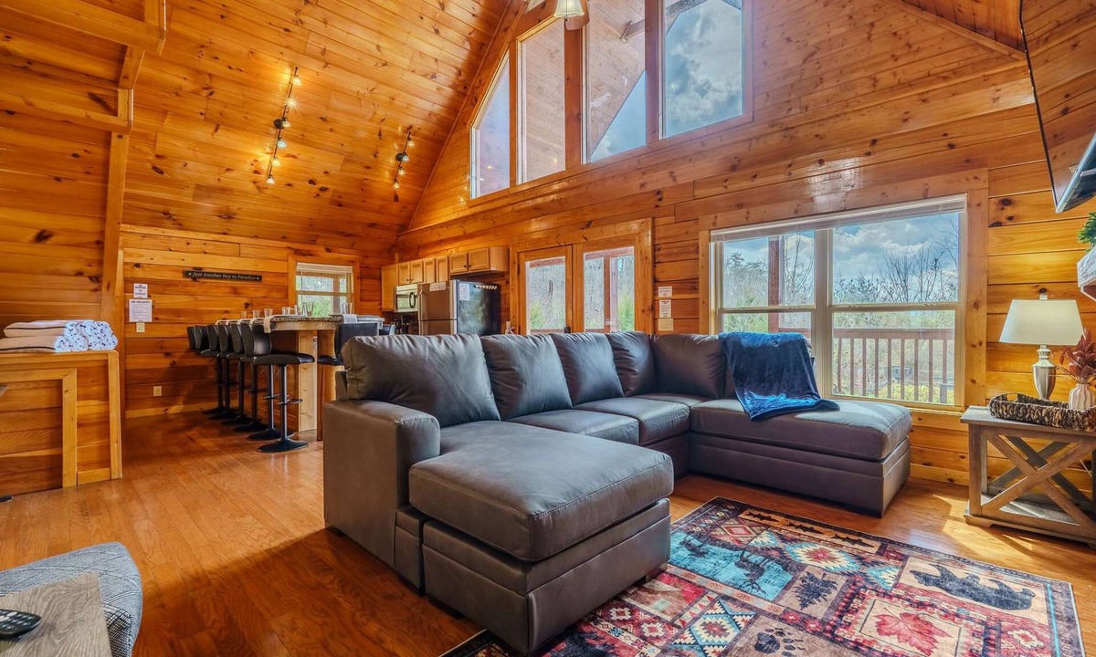 Sevierville Apartment | February Specials 3br-hot Tub-pet Friendly