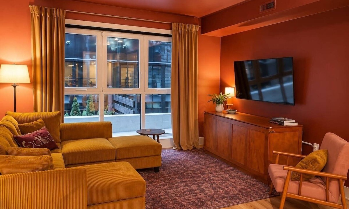Spring Garden Apartment | Fifa Stay King 2BR 4 Beds Sleeps 8 Gym 5 Min Met