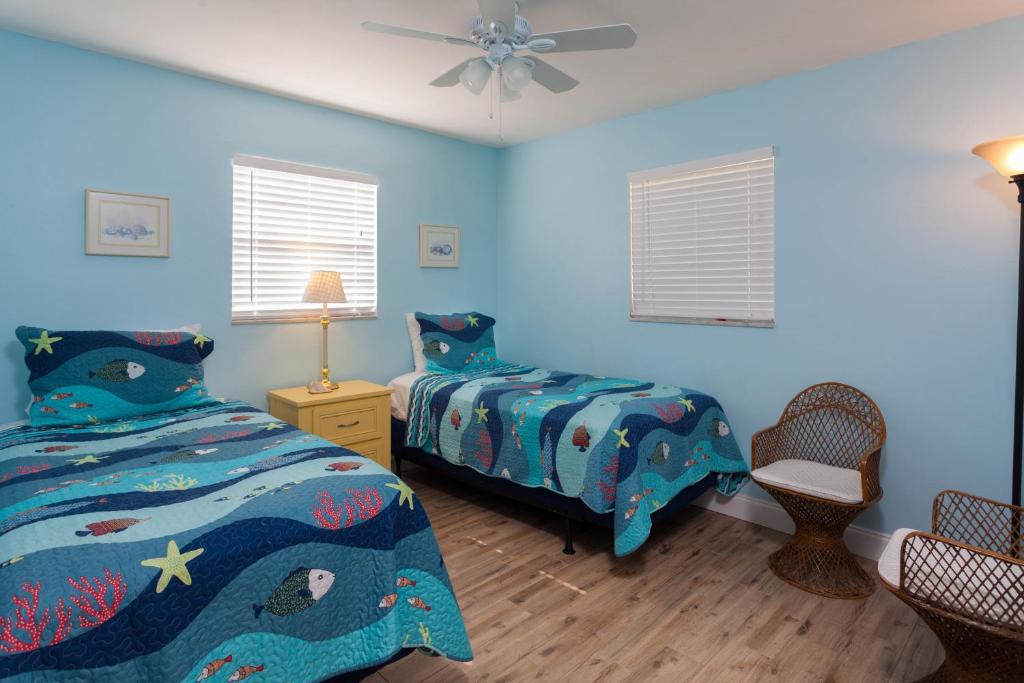 Iona Hotel | Fish Inn Fort Myers