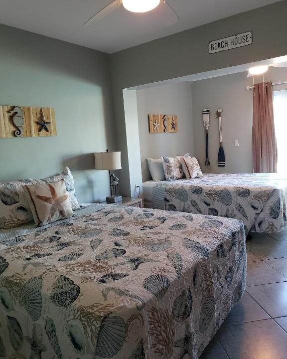 Bay Esplanade House | Five Palms Suite 102 - Daily - Weekly - Monthly