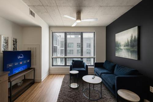 Five Points South Apartment | Five Points South Spacious 2BR with 2 Queens D5