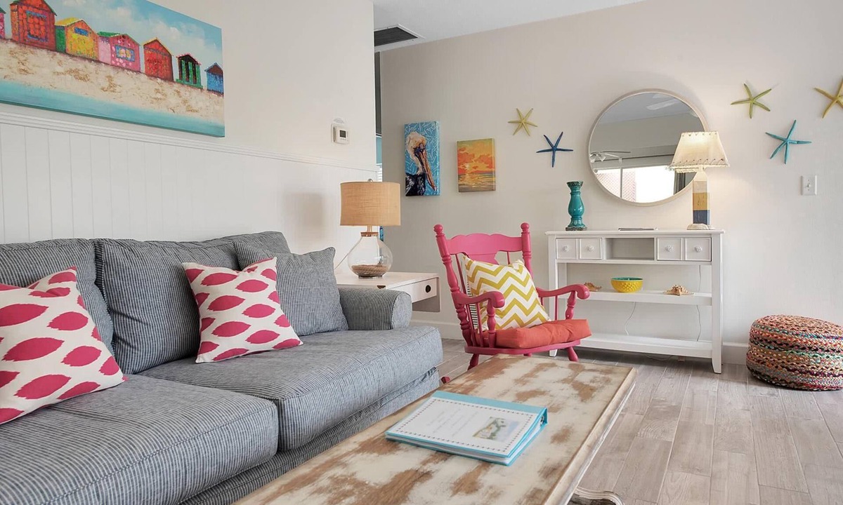 Anna Maria House | Flirty Flamingo Cottage Updated beach cottage, moments from the sand, w/pool!