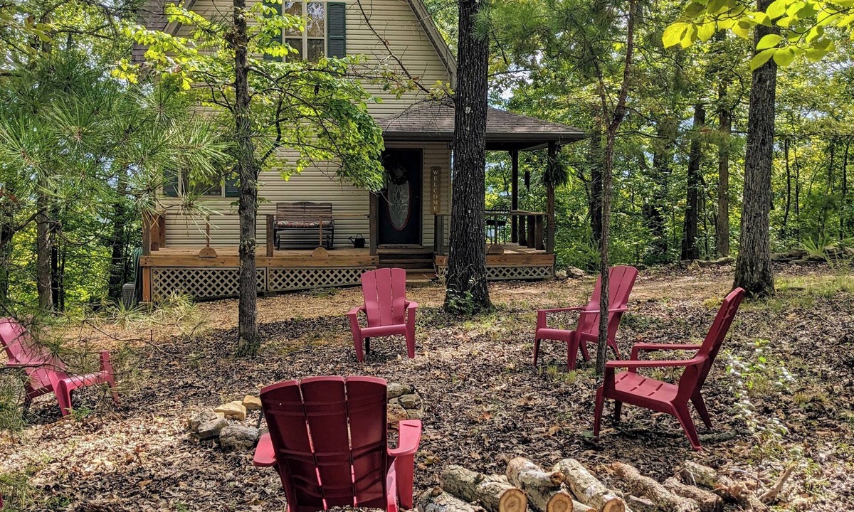 Tecumseh Cottage | Float, Fish & Unwind at Muleshoe Cottage - River Views and Close to Outfitters