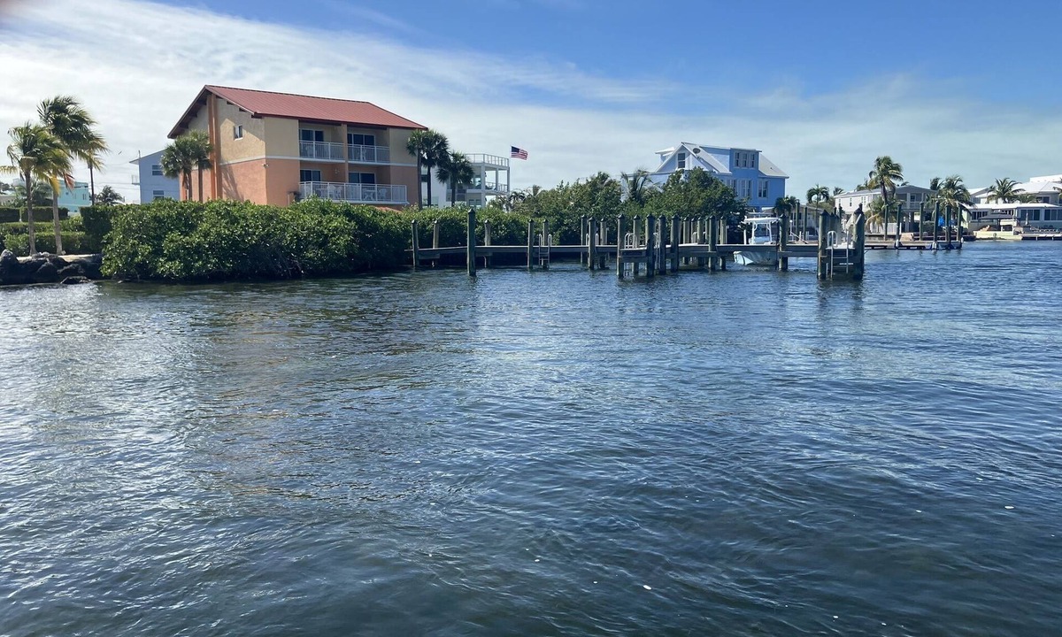 Anglers Park Resort | Florida Bay Club Key Largo, FL 2 bedrooms plus Murphy bed. 3 weeks available.