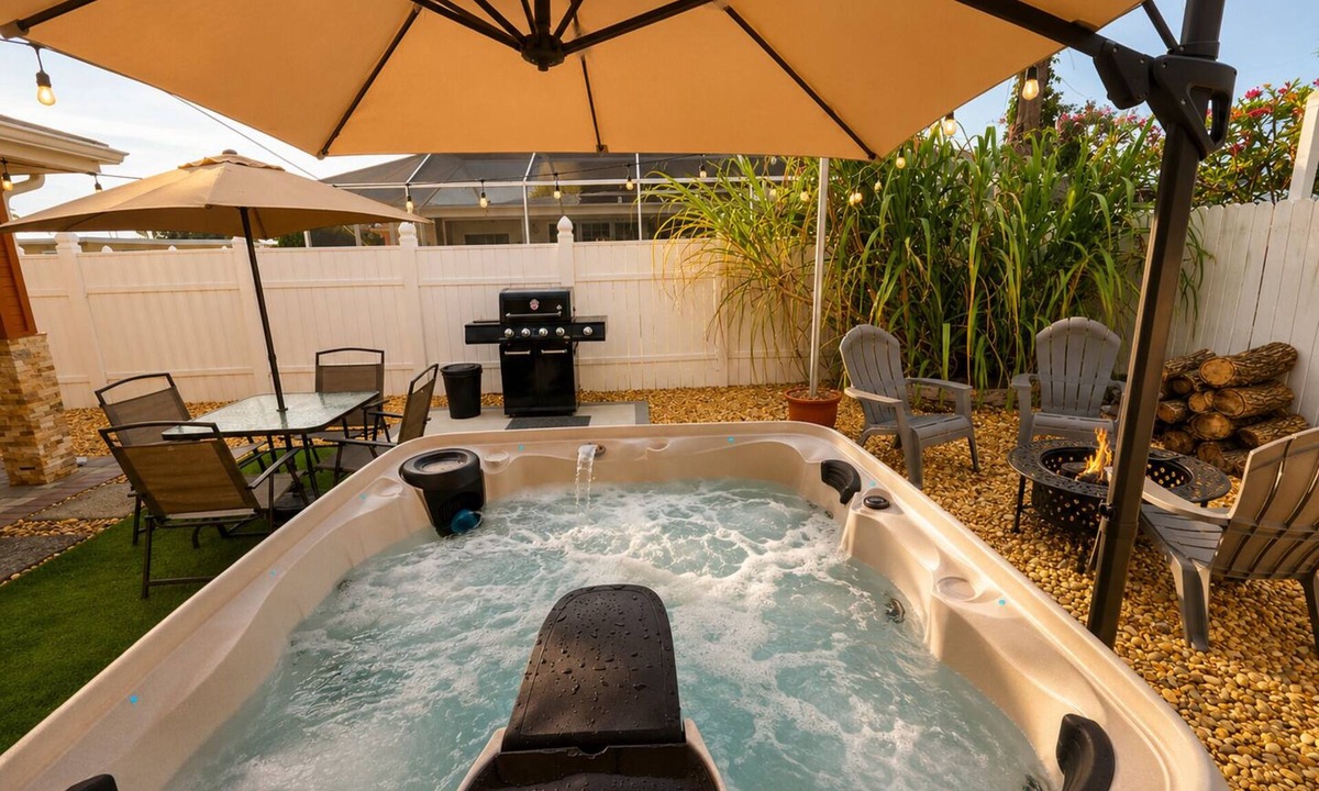 Bayshore Gardens Villa | For family fun or a romantic escape close to sarasota and the area"s beaches