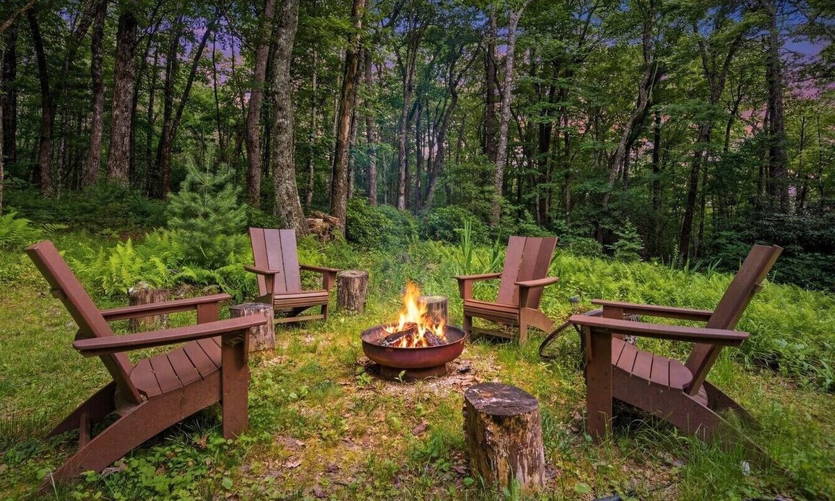 Cashiers House | Forest Cottage w Fire Pit Near Cashiers!