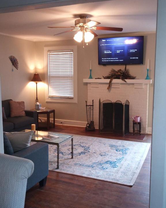 Forest Acres House | Forest Lake Hidden Gem! 3 MIN to FT JACKSON