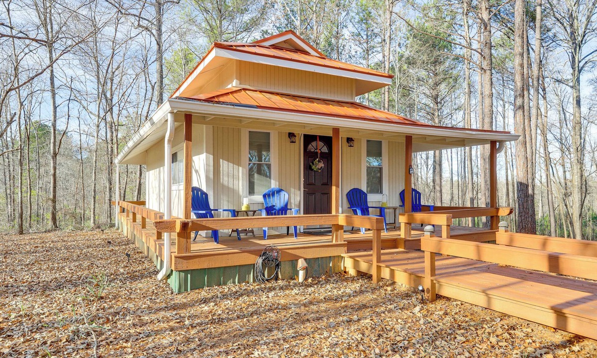 Grantville House | Forest-View Gem in Grantville w/Wraparound Deck