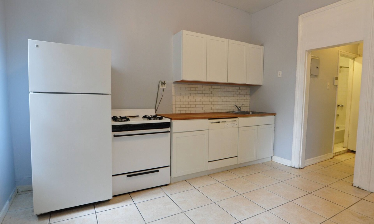 Wade Hampton House | Former farmhouse sleeps 8