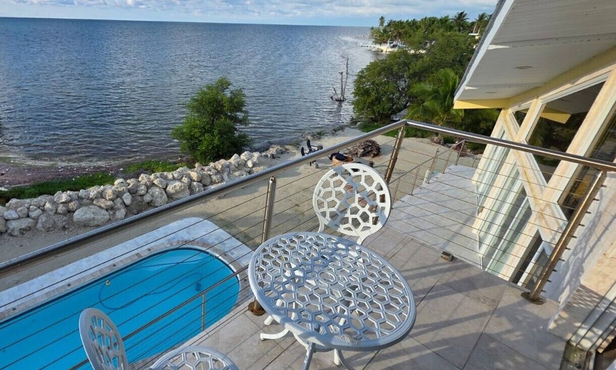 Marathon House | Four-bedroom beach house with oceanfront pool and smokeless bonfire area