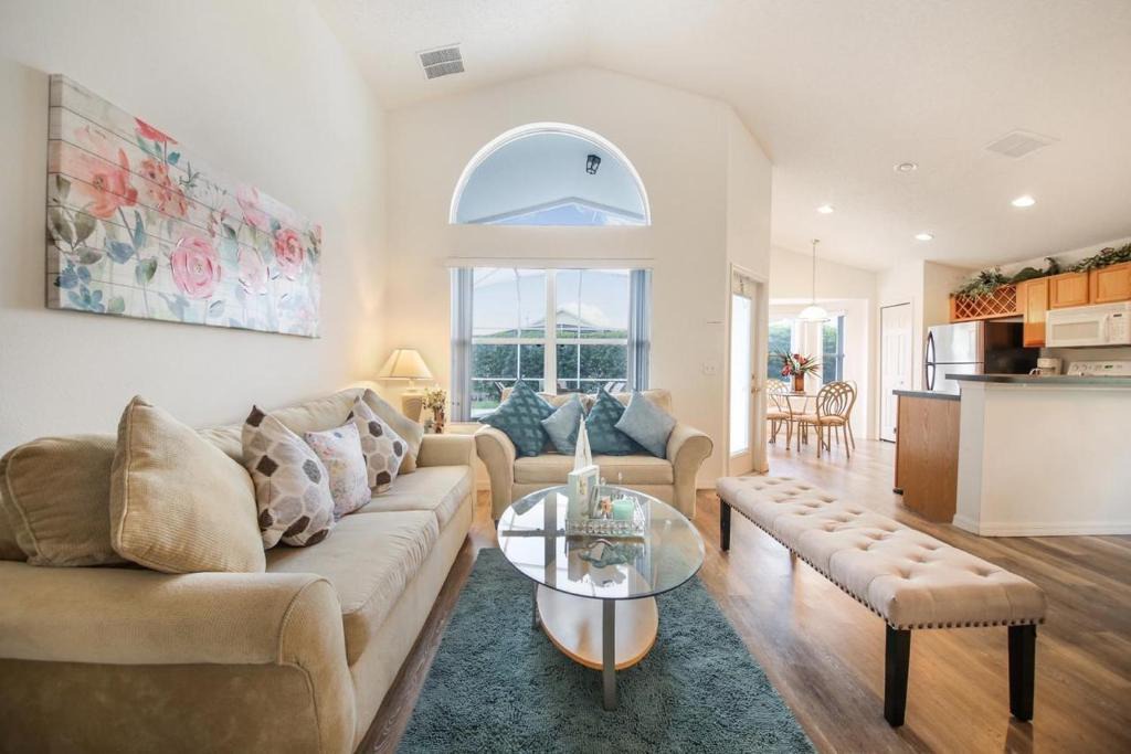 Westbury House | Four Bedroom Pool Home - 143 FL - VUSA