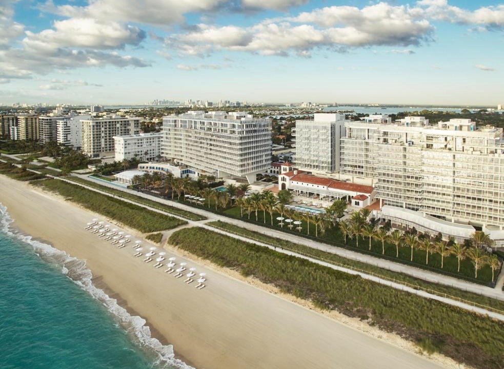 Surfside Hotel | Four Seasons Hotel at The Surf Club