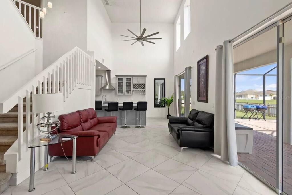 Crescent Lakes Apartment | fun and cozy house near Disney