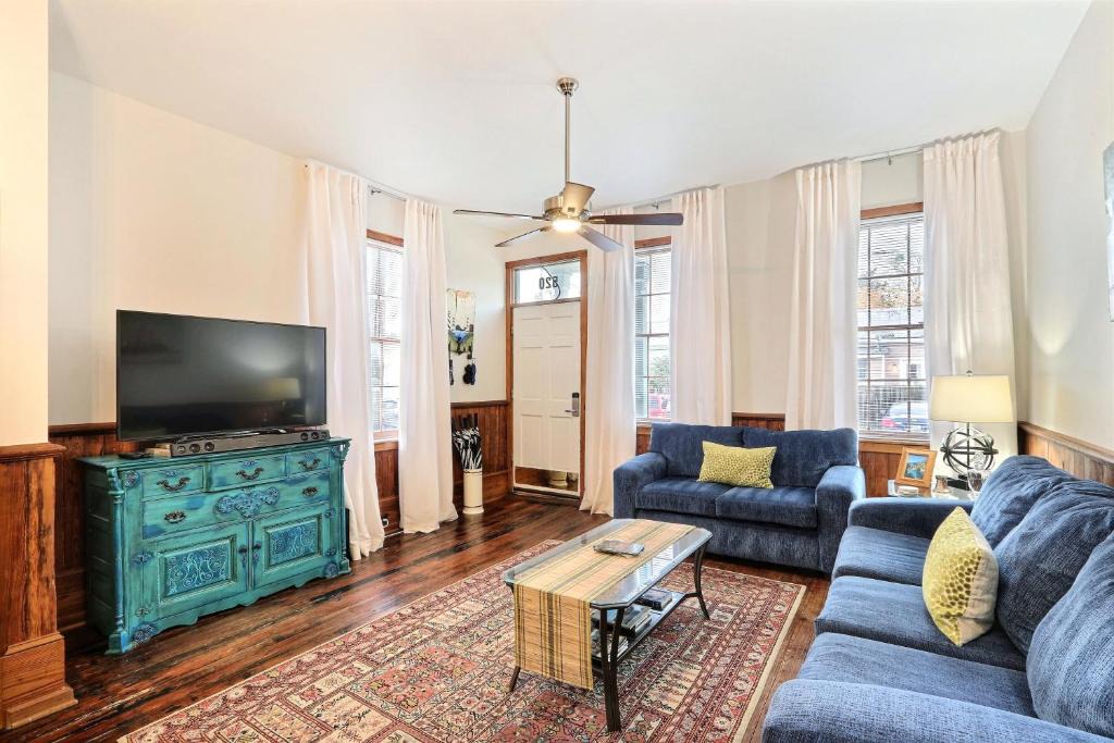 Beach Institute Apartment | Gallery Stays - Low Country