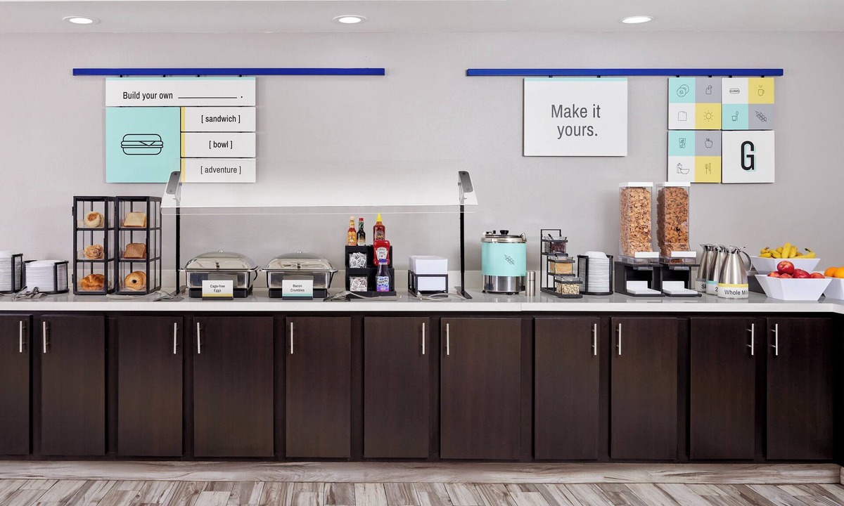 North Bergen Hotel | Garner Hotel North Bergen - NYC Gateway by IHG