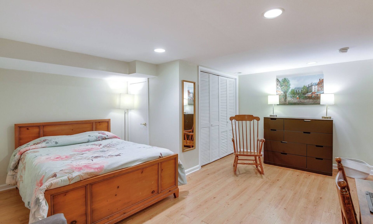Rossville Apartment | Gateway to Downtown Baltimore! Cozy & Private Unit