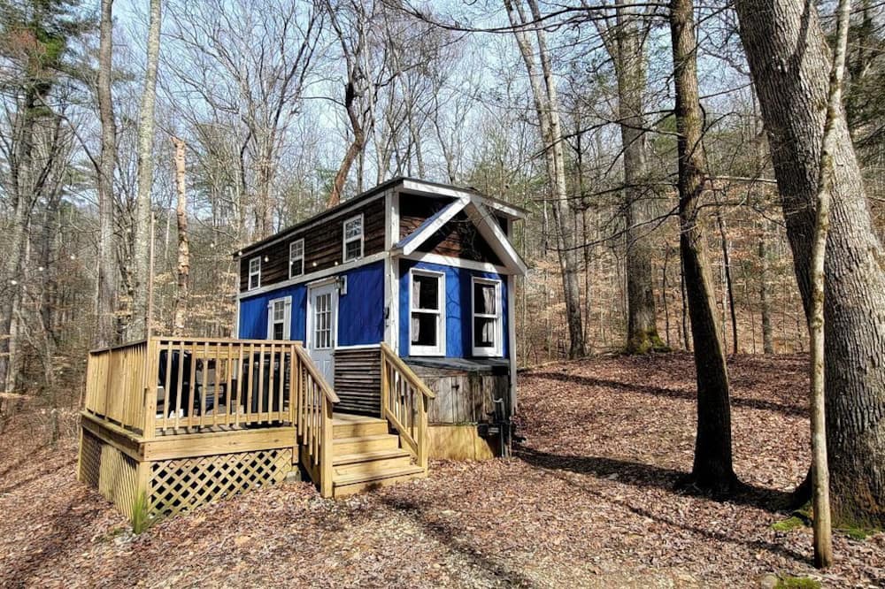 Suches Cabin | Georgia Glamping Escape for Two in this Lovely Tiny House in Suches
