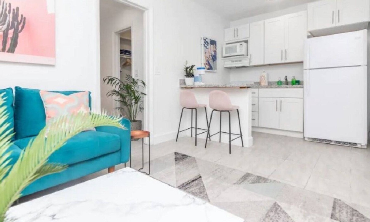 Wyndham Sea Gardens Pompano Beach | Poinsettia Heights
