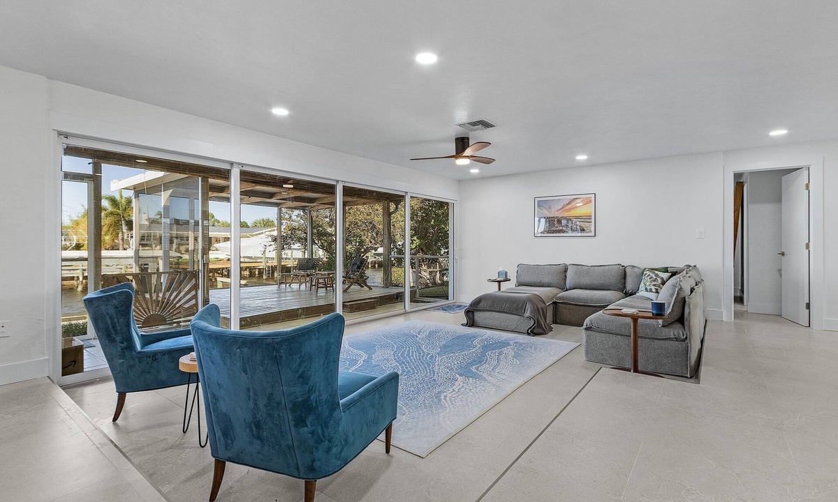 Lochmoor Waterway Estates House | Golden Hour Getaway - Renovated Waterfront Retreat Near Downtown Fort Myers
