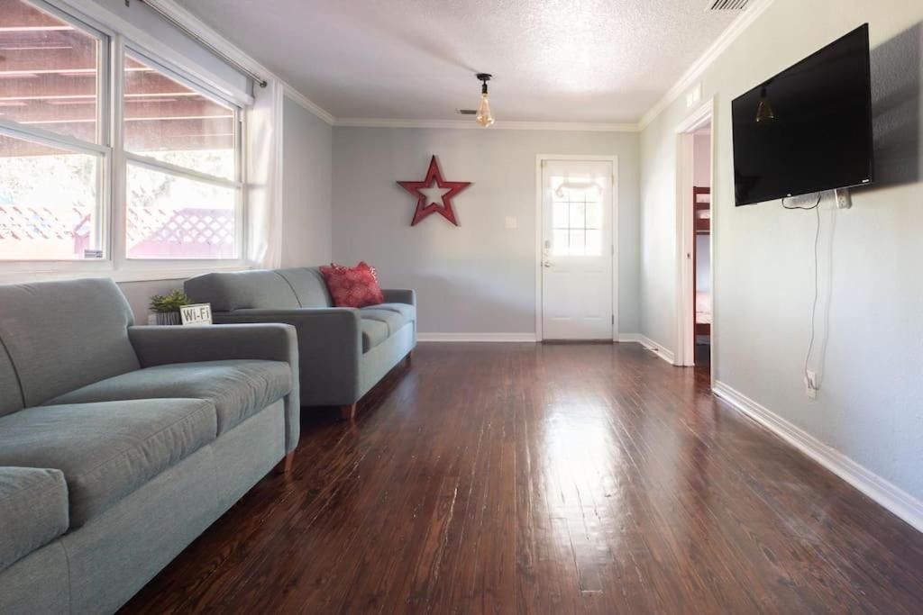 Tampa Heights House | Good Tides A&B- Sleeps 17 BBQ Firepit