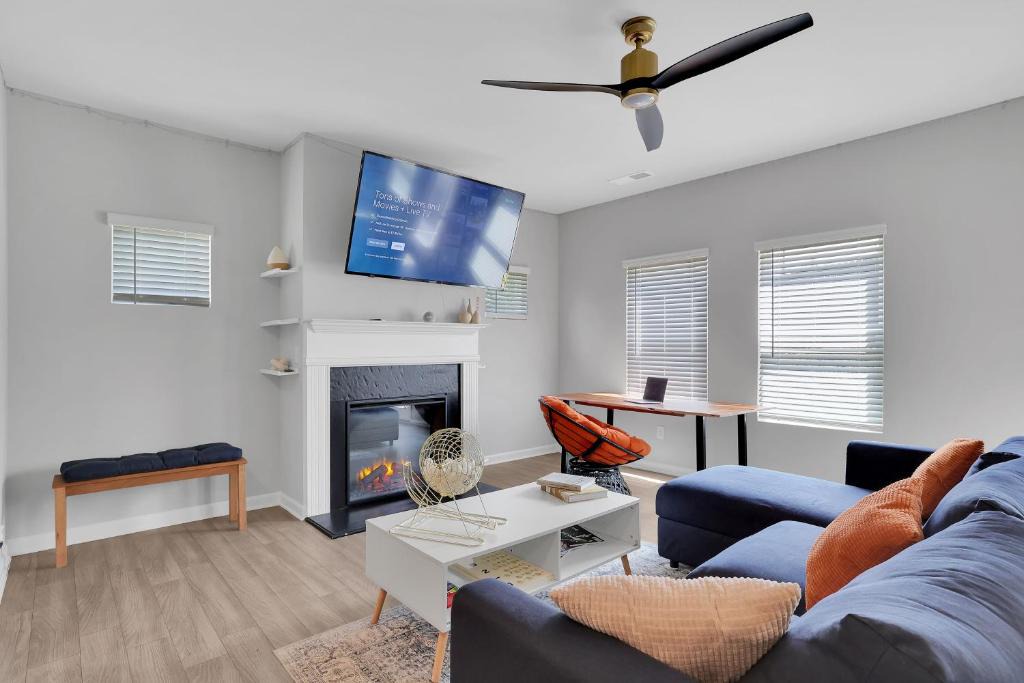 Red Oak House | GoodLiving Atlanta - Family Getaway - Pets Welcome