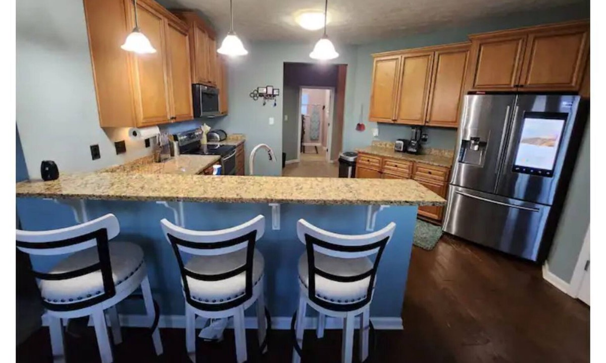 Hogansville House | Gorgeous 4 bedroom 3 bath with a pool