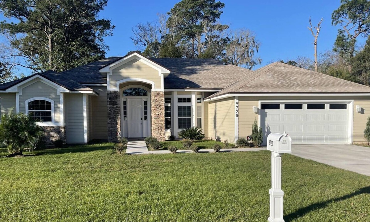 Riverview House | Gorgeous Heated Pool Home Built in 2020 with Jacuzzi- 5.3 mi from INTL Airport…