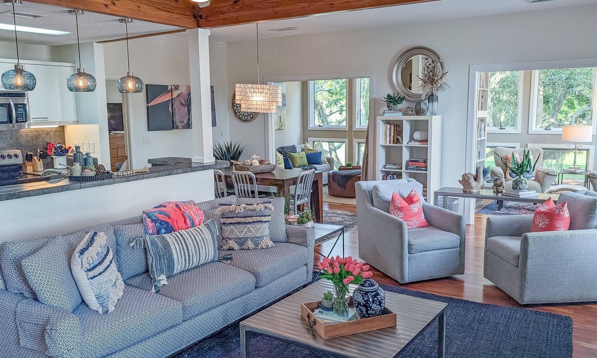 Seabrook Island Villa | Gorgeous & Sophisticated Villa! Golf Views! Lovely Decor! Amenities included! Pet Friendly