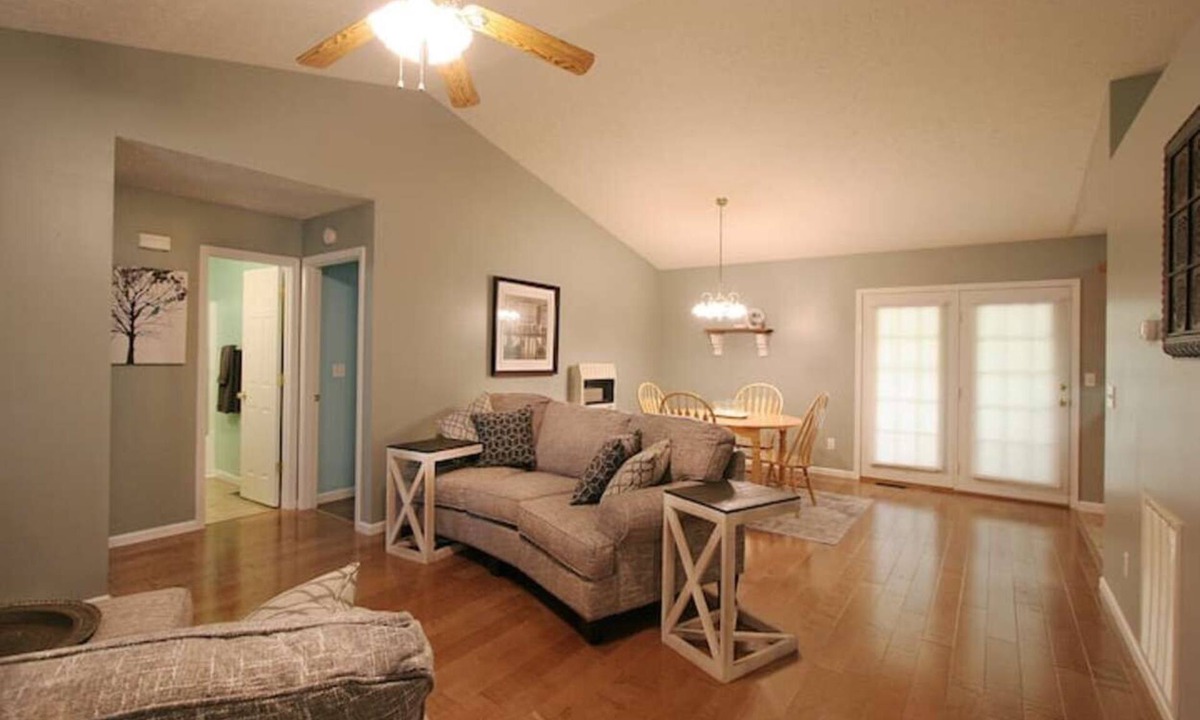 Crossville House | Grace Hill Get-away…Style & Comfort in 3/2 Home