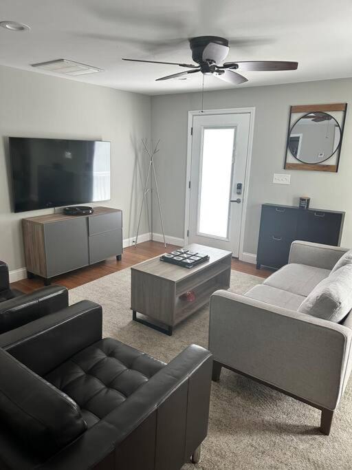 Tampa Heights Apartment | Grand Oaks Retreat in the Heights