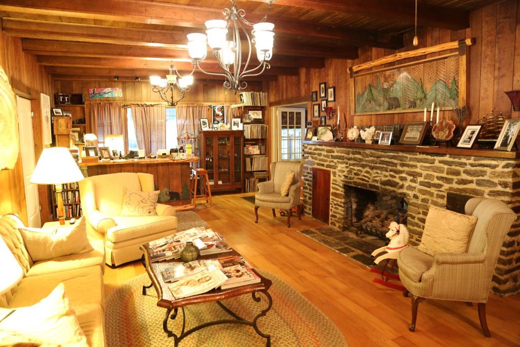 Waynesville Hotel | Grandview Lodge