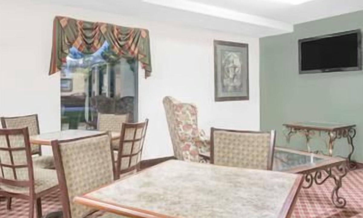 Gray Hotel | Gray Inn and Suites