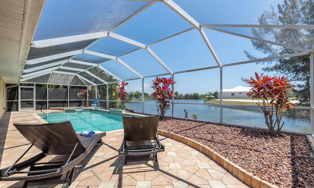 Pelican House | Great Water views! Southern Exposure Pool, Pet-Friendly- Villa On The Lake -Roelens Vacations