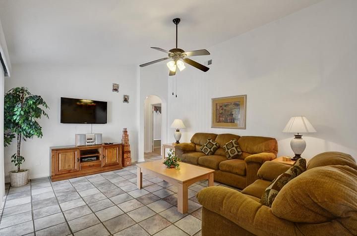 Greater Groves Villa | Greater Groves - Pool Home 4BD/3BA - Sleeps 8 - Gold - RGG408