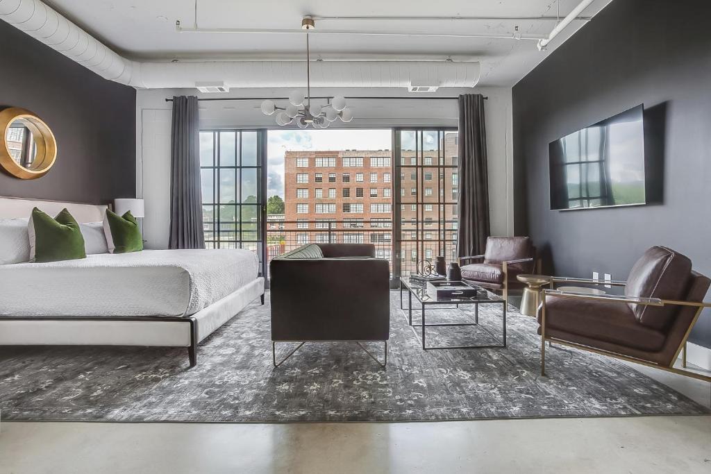 Old Fourth Ward Apartment | Green with Envy by Atlanta Luxury Rentals
