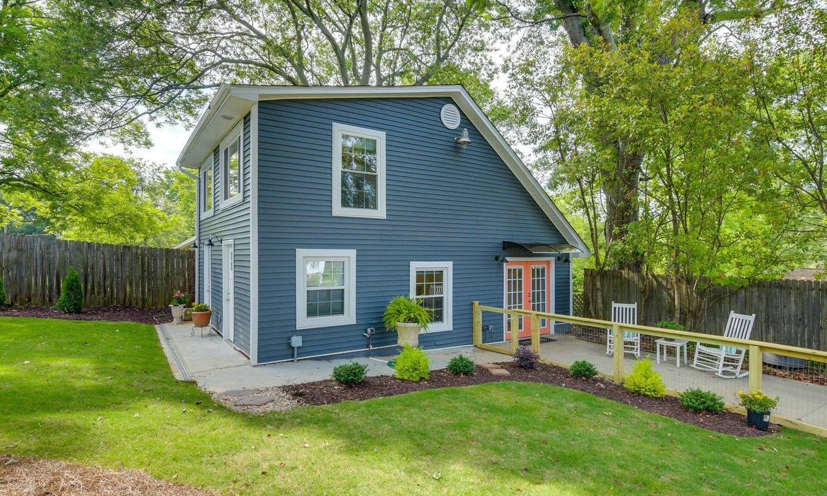 Greer House | Greer Guest House < 1 Mi to Park & Downtown Area!