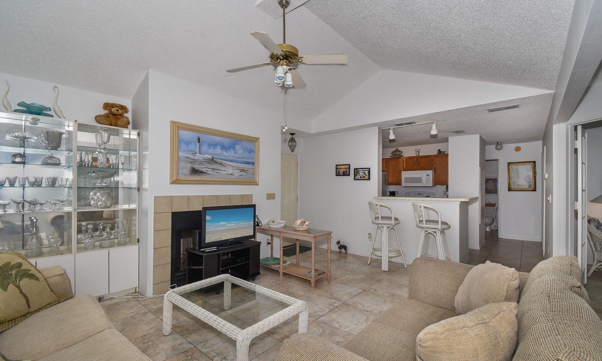New Smyrna Beach Condo | Ground floor Sun Beach Club - Walking distance to car free beach. SBC884